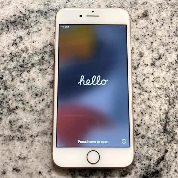 Apple Other - iPhone 8 - 32 GB - USED